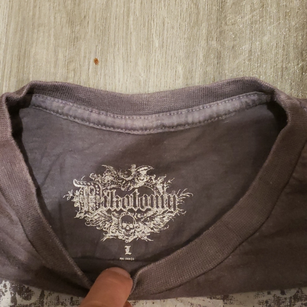 Shirt - Picture 2 of 2